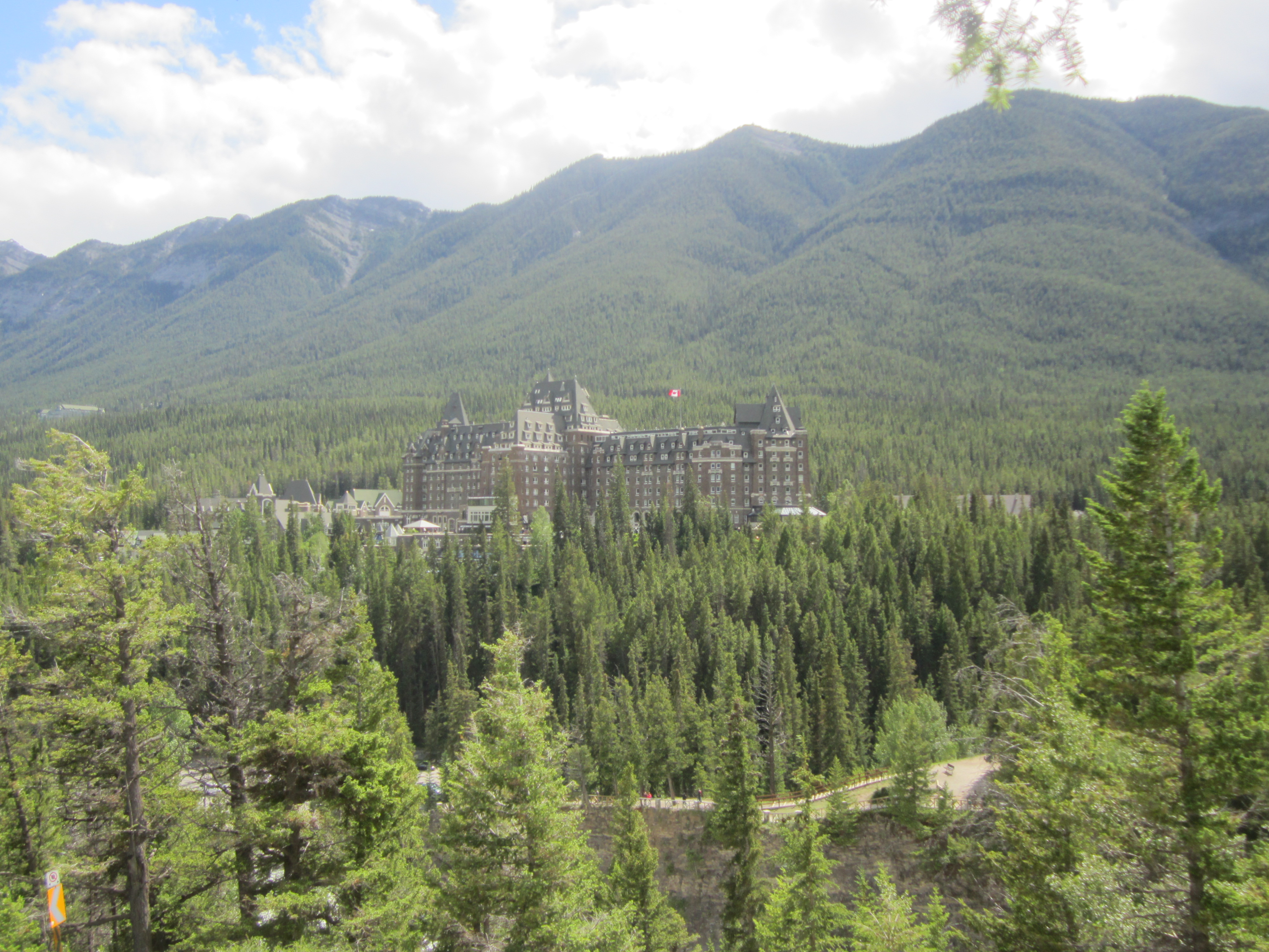 Guest Post Haunting Legends Of Fairmont S Banff Springs Hotel In Canada Spooky Things Online